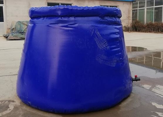 Os tanques de água portáteis flexíveis agrícolas do tanque de água 1000L da cebola de encerado do PVC molham o tanque de terra arrendada